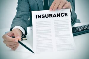 insurnacecompanies after a truck accident and how to deal with them