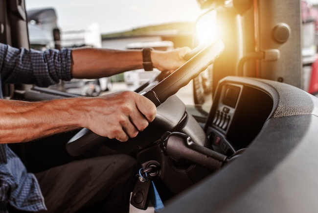 uninsured and underinsured truck drivers and your trucking accident claim